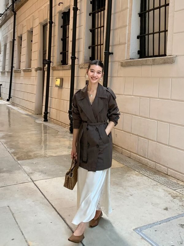 高知都市 經典輪廓翻領風衣 烏木